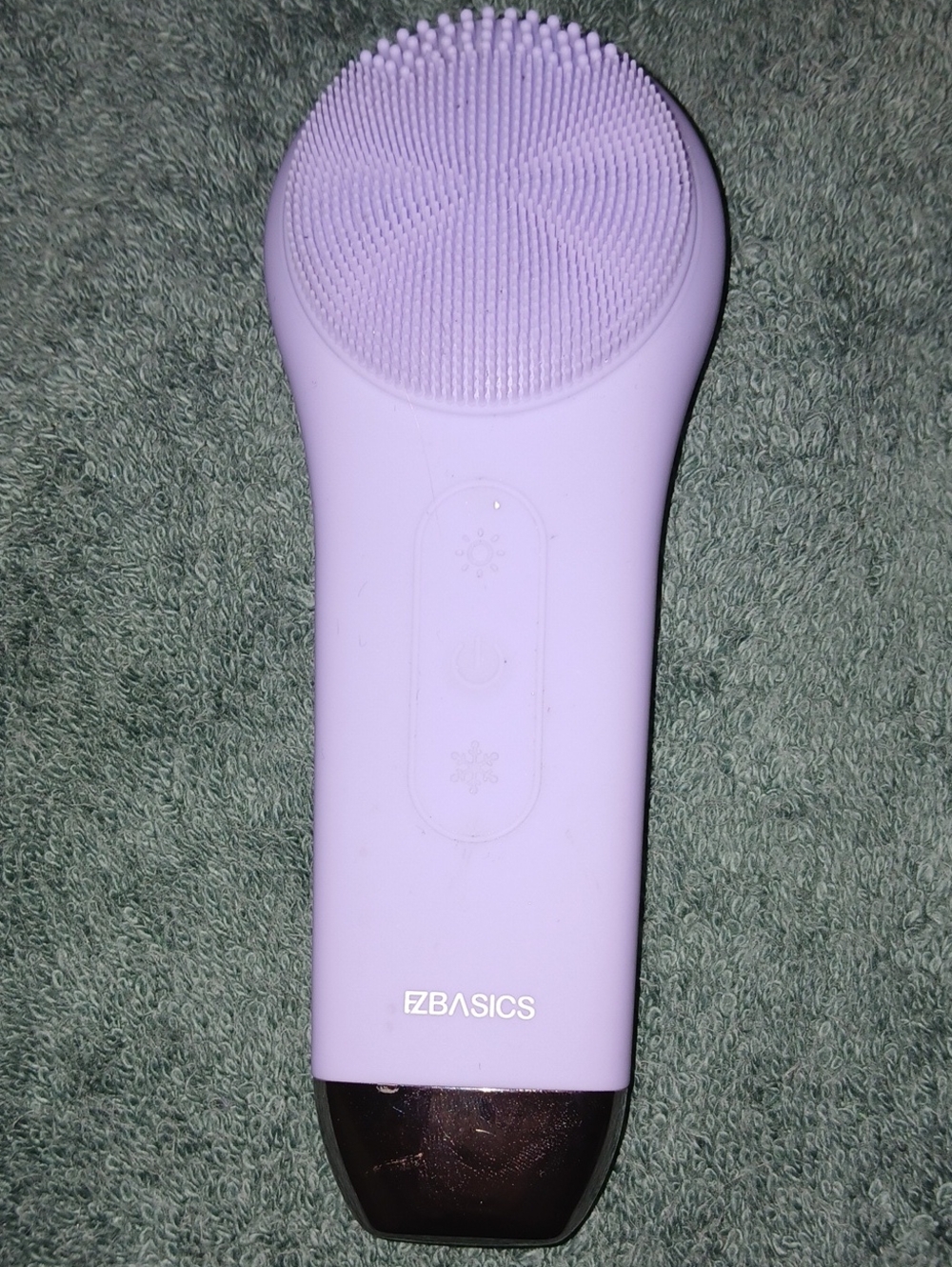 EZBASICS Lavender Silicone Facial Cleansing Brush